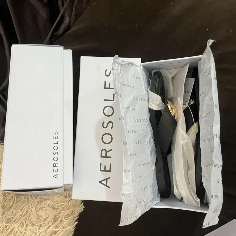 NIB Aerosoles Women’s Galen Flip-Flop – Black Faux Leather, Size 7M